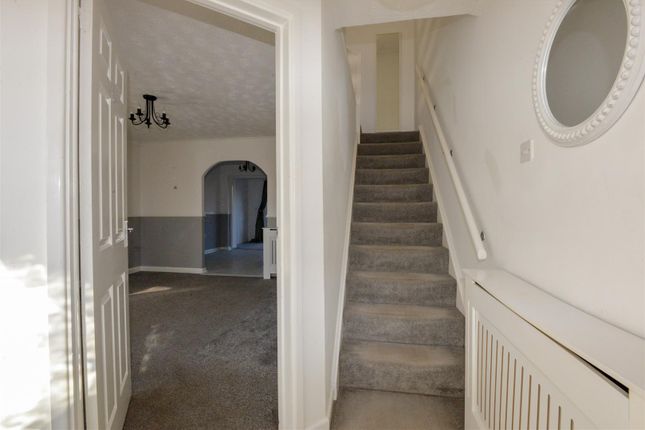 36, Lime Tree Close, Bridgwater photo 2