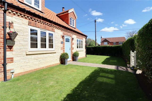 Corner Cottage, School Lane, Scunthorpe photo 3