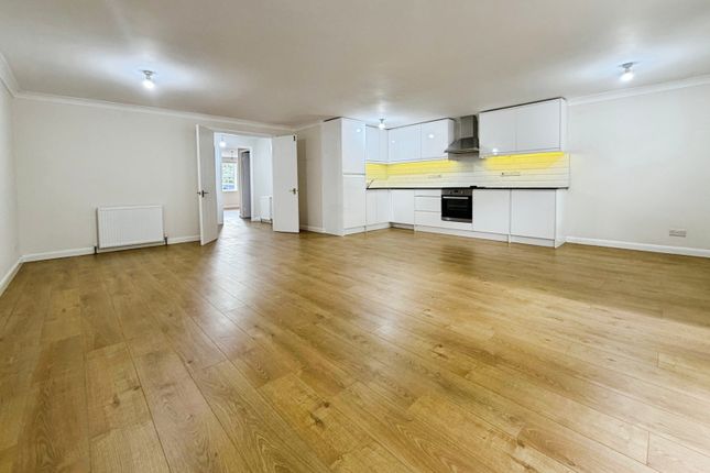 17, Raleigh Way, Camberley photo 2