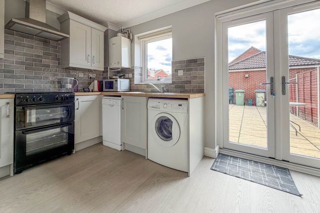 8, Ethel Tipple Drive, Norwich photo 2