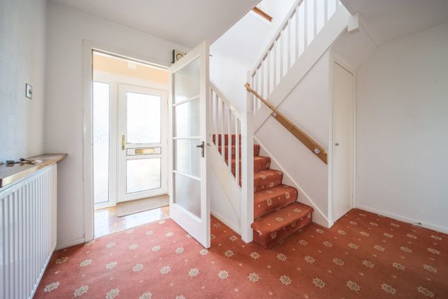 12, Broomhill Avenue, Larbert photo 4