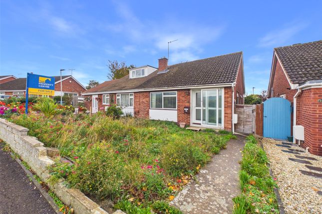 2-bed bungalow on 38, Mandarin Way, Gloucestershire, £250,000