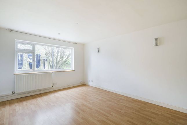 Boston Manor Road, Brentford photo 2