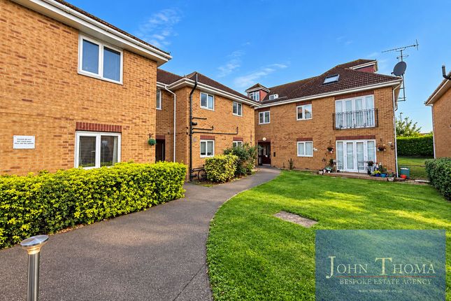 11, Fern Court, Collier Row photo 2