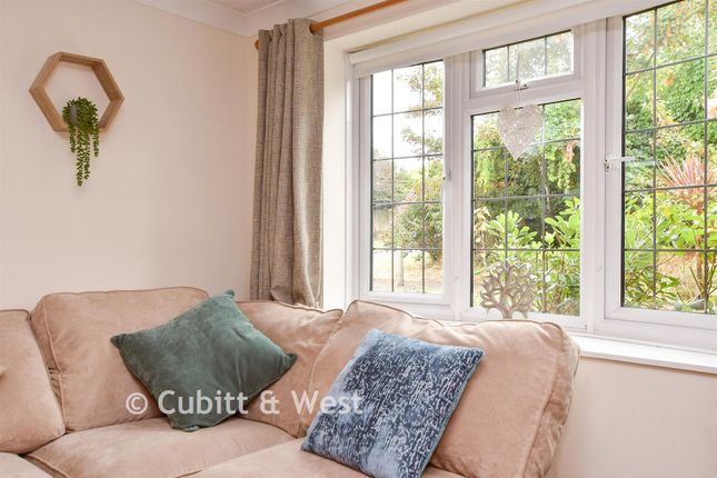 17, Bridle Way, Telscombe Cliffs photo 4