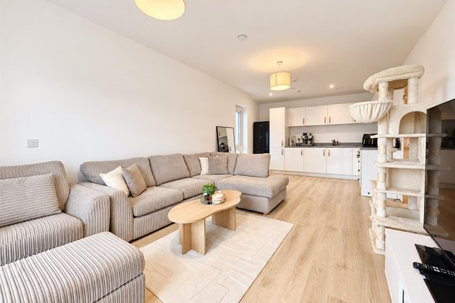 Flat 15, 2, Hobbs Way, Gloucester photo 2