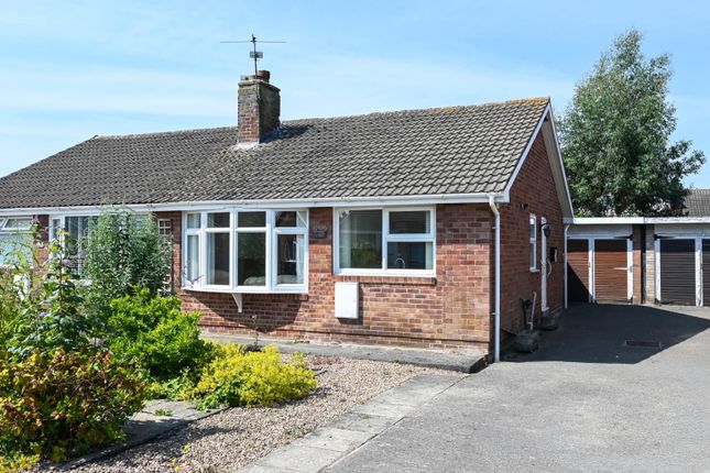 2-bed bungalow on Harcourt Close, York, £265,000