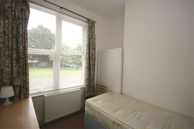 Room to rent in High Road, Whetstone
