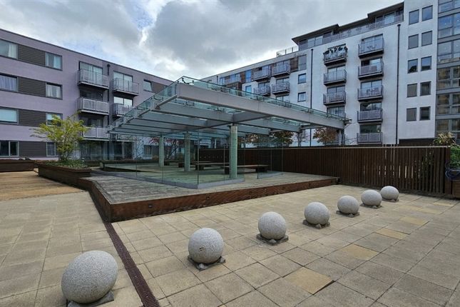 Deals Gateway, LONDON photo 2