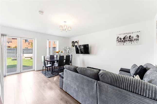 42, Hosegood Drive, Weston-Super-Mare photo 4