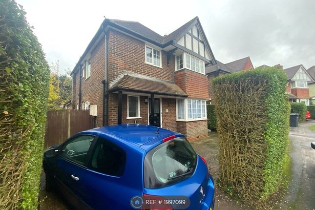 Thumbnail Detached house to rent in Ashenden Rd, Guildford