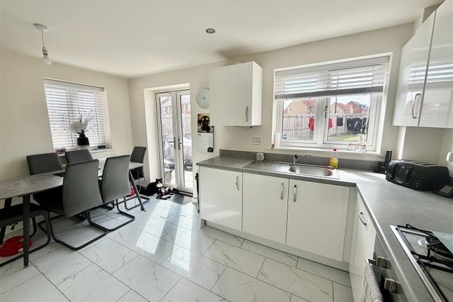 24, Howcroft Road, Houghton Le Spring photo 4