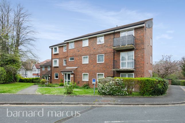 Thumbnail Flat to rent in Parrs Close, Sanderstead, South Croydon