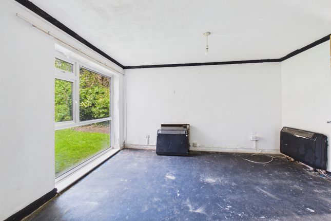 Flat 2, 2 Cypress Avenue, Sheffield photo 2