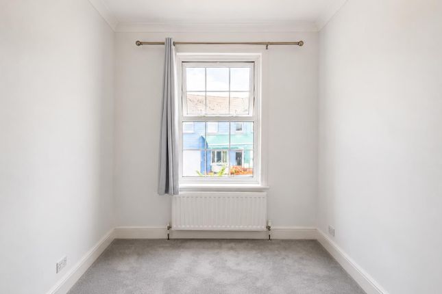 5, Trinity Mews, Hastings photo 3