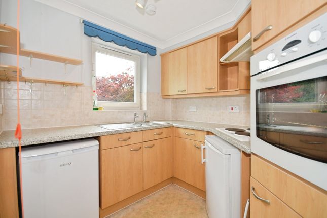 10, Stephenson Court, Chesterfield photo 4