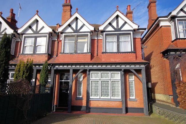 Thumbnail Flat to rent in Holden Road, North Finchley