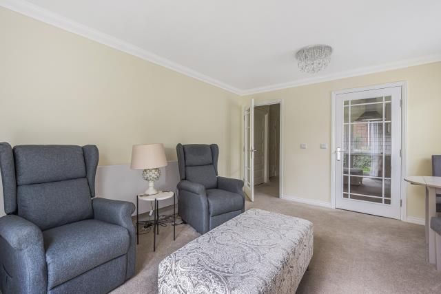 2, Yeats Lodge, Thame photo 4