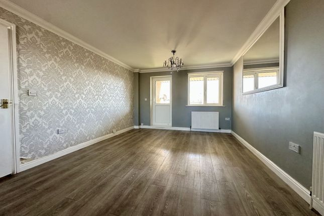51, Pier Road, Kent photo 5