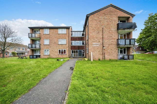 Thumbnail Flat for sale in Avon Drive, Bedford, Bedfordshire