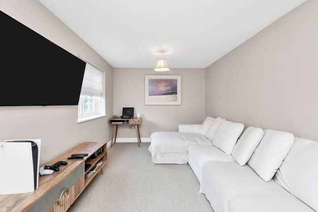 5 Holywell Row Newmarket Road, Royston photo 3