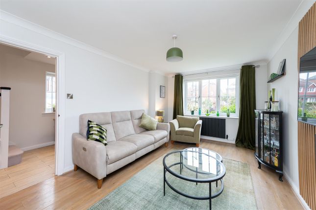 4, Bulbeck Close, Burgess Hill photo 4