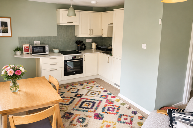 Adhara House, GFF, 37, Harefields, Oxford photo 2