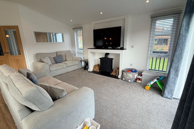 12 Cairn Lodges, Mains of Taymouth, Kenmore photo 3