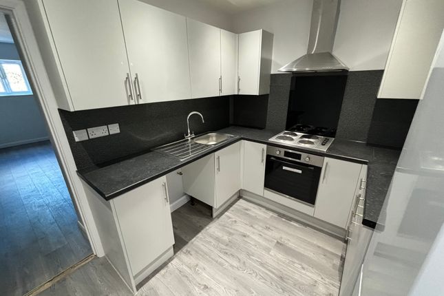 22, LEICESTER photo 2