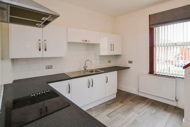 3, Moor Road, Leyland photo 4