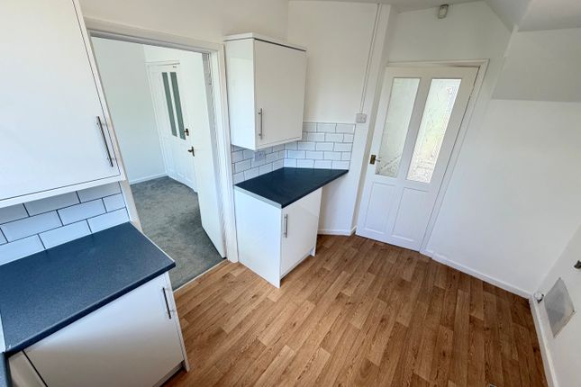 30, Leicester photo 3