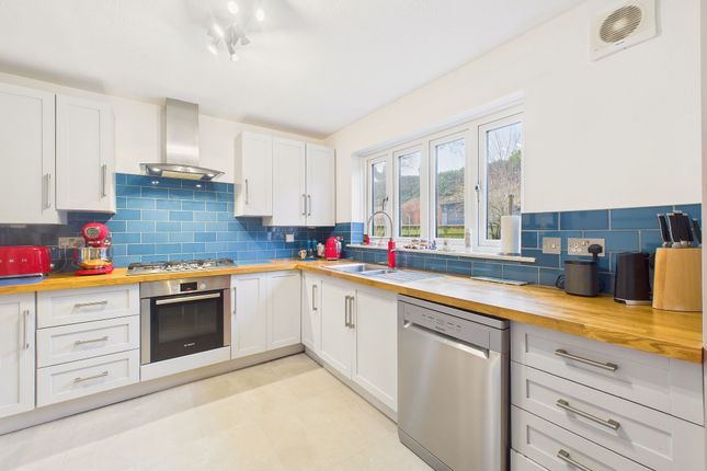 2 Suffolk Way, Durham photo 3