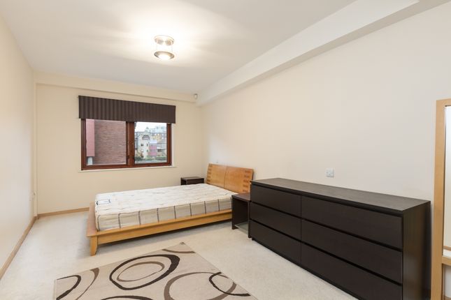 12 Angelis Apartments, 69, Graham Street, London photo 4