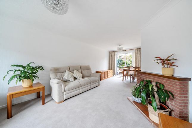 19, Kingswood Road, Dunton Green photo 2