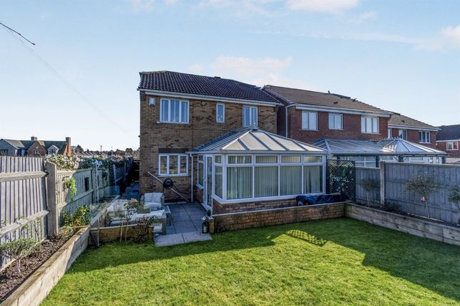 19, Argil Close, Wolverhampton photo 3
