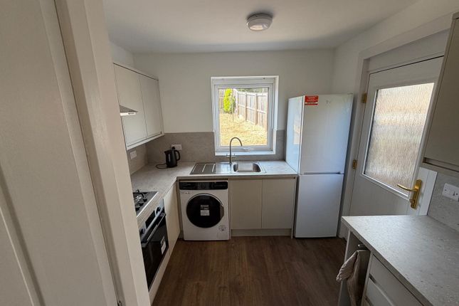 14, Pentland Crescent, Dundee photo 3