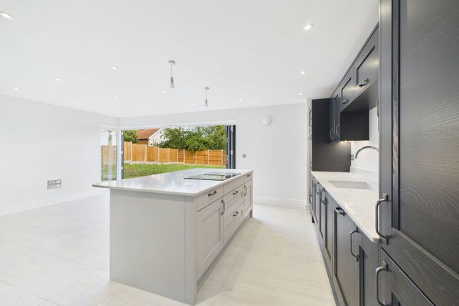 Saxon Court,Reed House, 14 Clarke Drive, Woodbridge photo 3