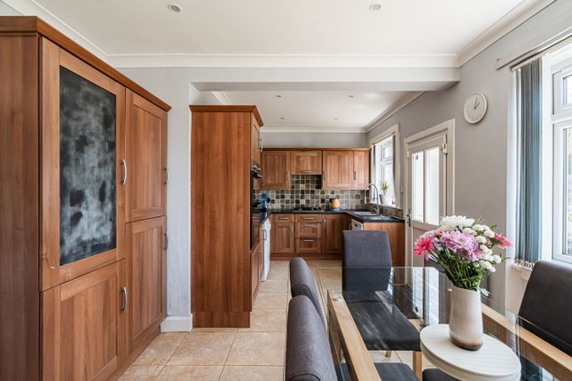 68, Drum Brae North, Edinburgh photo 4