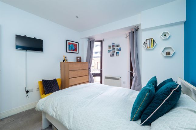 Flat for sale in Marshalls Road, Sutton