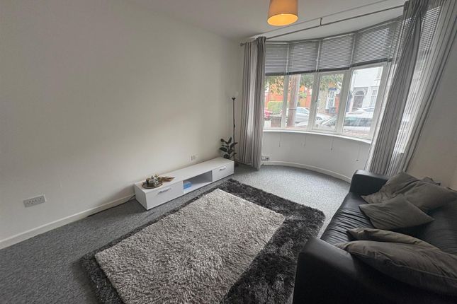11, Sweetbriar Road, Leicester photo 3