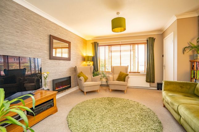 18, Walnut Crescent, Malvern photo 4