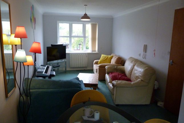 21 Crampton Court, Grosvenor Road, Broadstairs photo 2