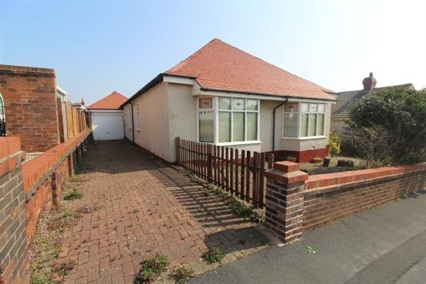Bamber Avenue Blackpool Fy2 3 Bedroom Bungalow For Sale - 