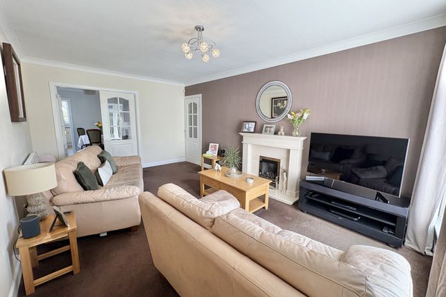 24, Lowick Drive, Poulton-Le-Fylde photo 3