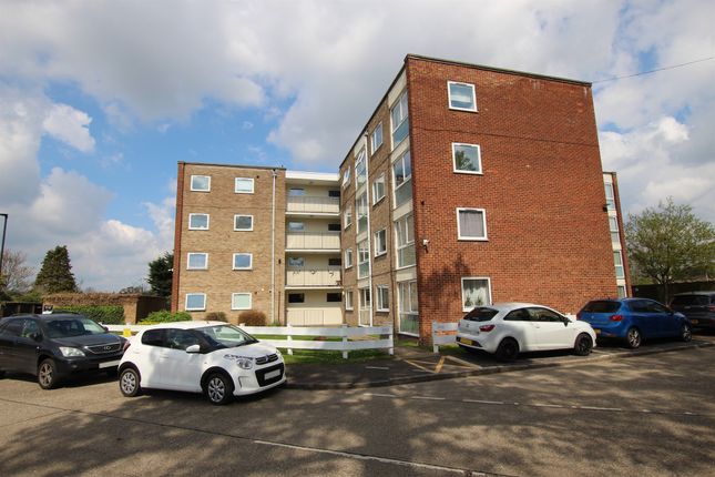 Thumbnail Flat for sale in Hansart Way, Enfield