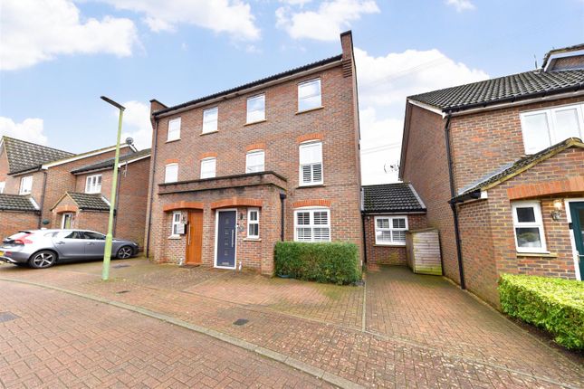 Semi-detached house for sale in Cotswold Drive, Stevenage