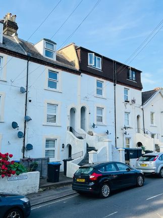 Thumbnail Flat to rent in West Street, East Grinstead