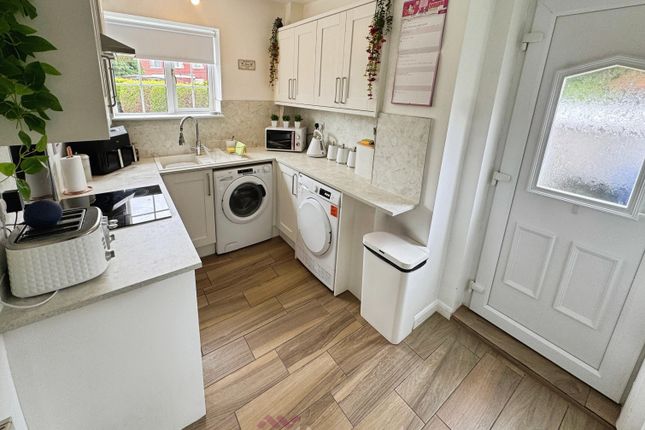 4, Geneva Square, Doncaster photo 4