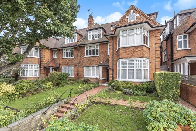 Thumbnail Flat to rent in Bracknell Gardens, Hampstead