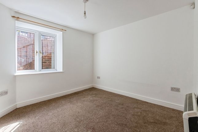 Flat 2 Grove Road, Wakefield, West Yorkshire, WF1 photo 4